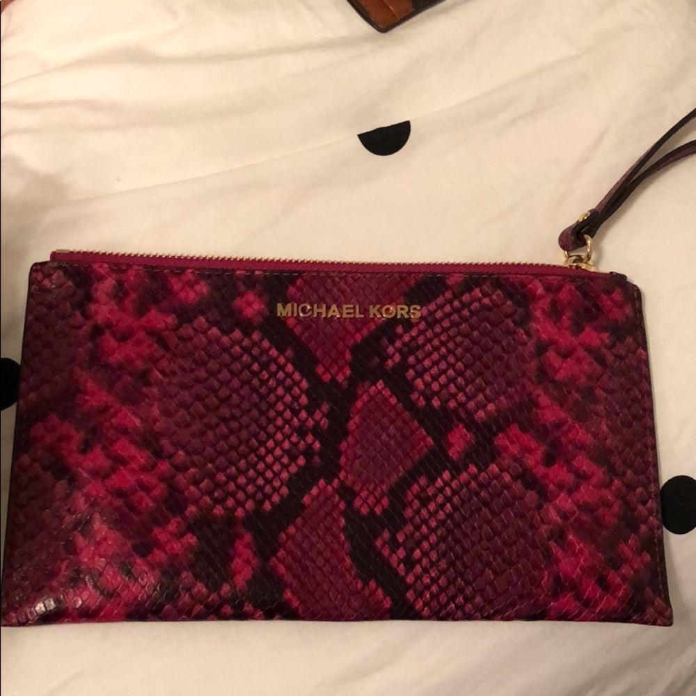 Michael Kors wristlet purse